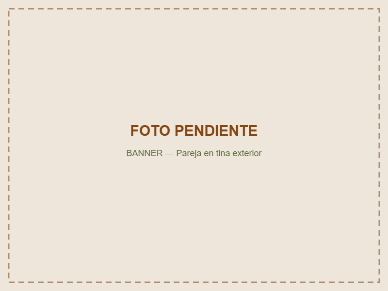 Pareja en tina exterior
